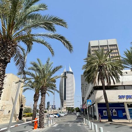 Boutique Apartment In Heart Of Haifa Exterior photo